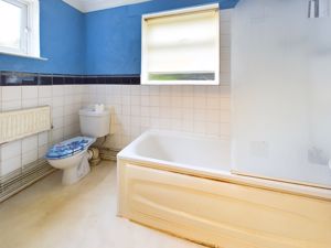 BATHROOM- click for photo gallery